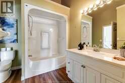 16 Erie Glen CRESCENT | Leamington Ontario | Slide Image Eighteen