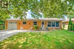 116 QUEENS AVENUE | Leamington Ontario | Slide Image Four