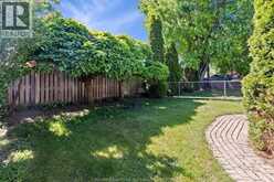 458 MERRILL | LaSalle Ontario | Slide Image Thirty-one