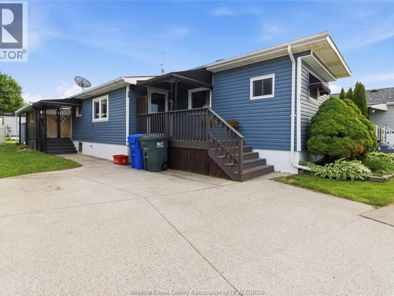 59 WILDER North, Windsor, Ontario N8N 2S6