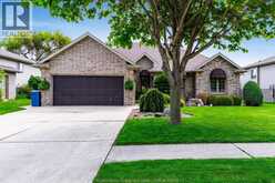 21 Conservation BOULEVARD | Kingsville Ontario | Slide Image Two