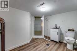 203 Moy AVENUE | Windsor Ontario | Slide Image Thirty-six