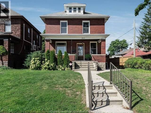 203 Moy AVENUE Windsor Ontario, N9A 2N1 - 5 Bedrooms Home For Sale