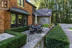 7550 MATCHETT | LaSalle Ontario | Slide Image Eight