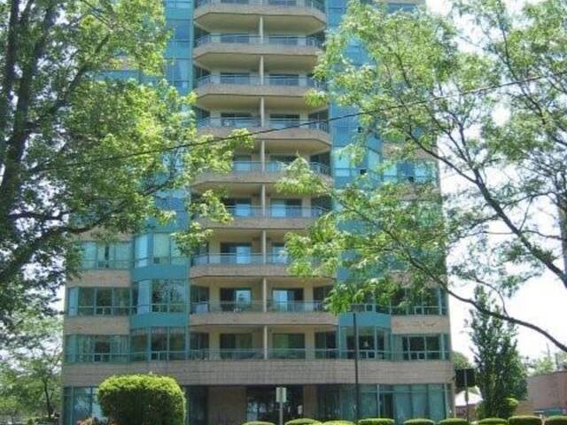 3601 RIVERSIDE DRIVE East Unit# 1006 Windsor Ontario, N8Y 4Y2 - 3 Bedrooms Waterfront Condo For Sale