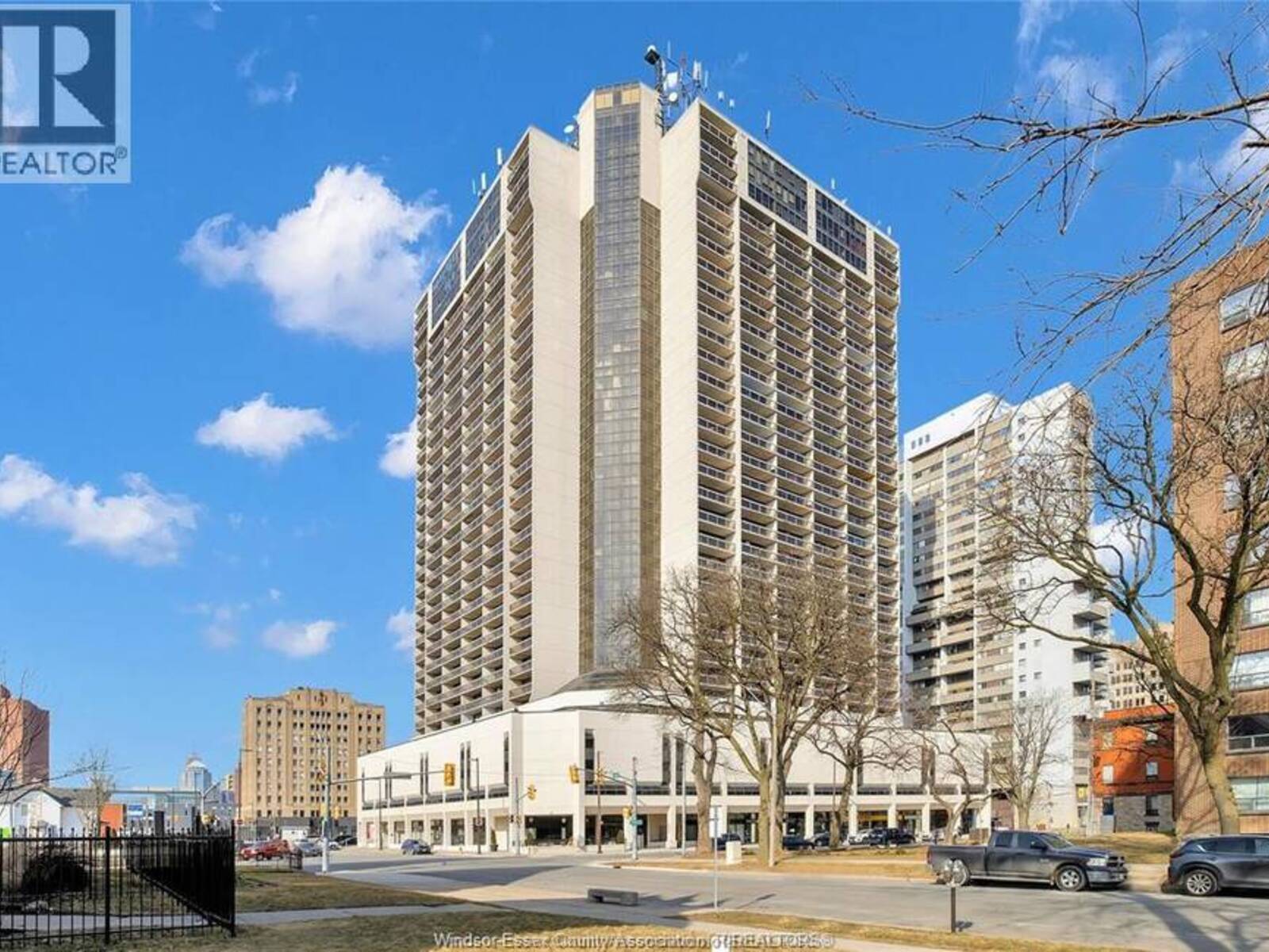 150 PARK West Unit# 816, Windsor, Ontario N9A 7A2