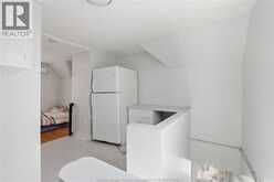 1021 WELLINGTON AVENUE | Windsor Ontario | Slide Image Eight