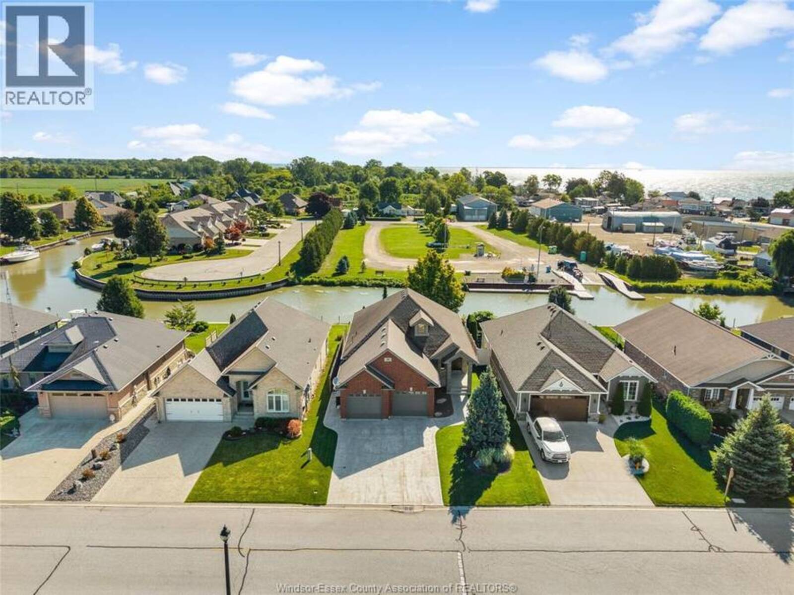 49 Montego Bay CRESCENT, Kingsville, Ontario N9Y 4E7