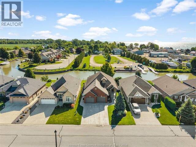 49 Montego Bay CRESCENT Kingsville Ontario, N9Y 4E7 - 4 Bedrooms Waterfront Home For sale
