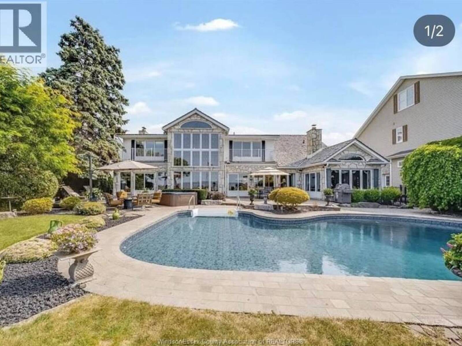 13018 RIVERSIDE DRIVE, Tecumseh, Ontario N8N 1A8