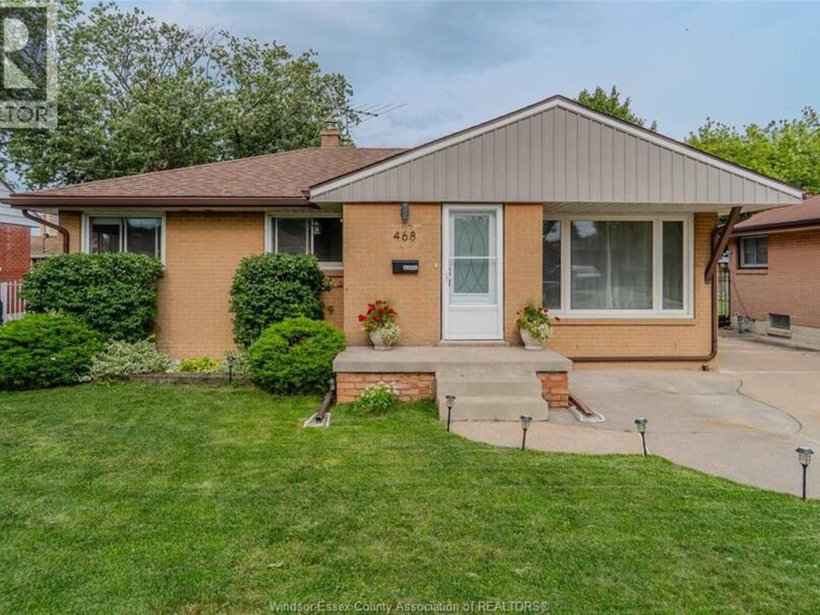 468 Watson AVENUE, Windsor, Ontario N8S 3S6