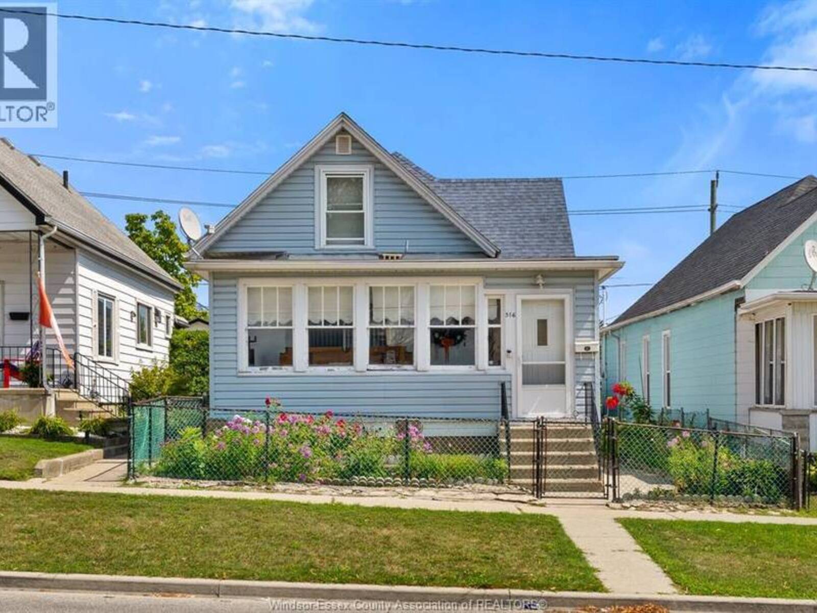 516 Langlois, Windsor, Ontario N9A 2G4