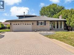 12117 VALENTE COURT Tecumseh Ontario, N8N 3B9
