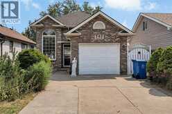 747 EUGENIE | Windsor Ontario | Slide Image Three