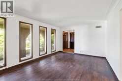 2880 ST. CLAIR AVENUE | Windsor Ontario | Slide Image Six