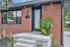 994 ISABELLE | Windsor Ontario | Slide Image Five