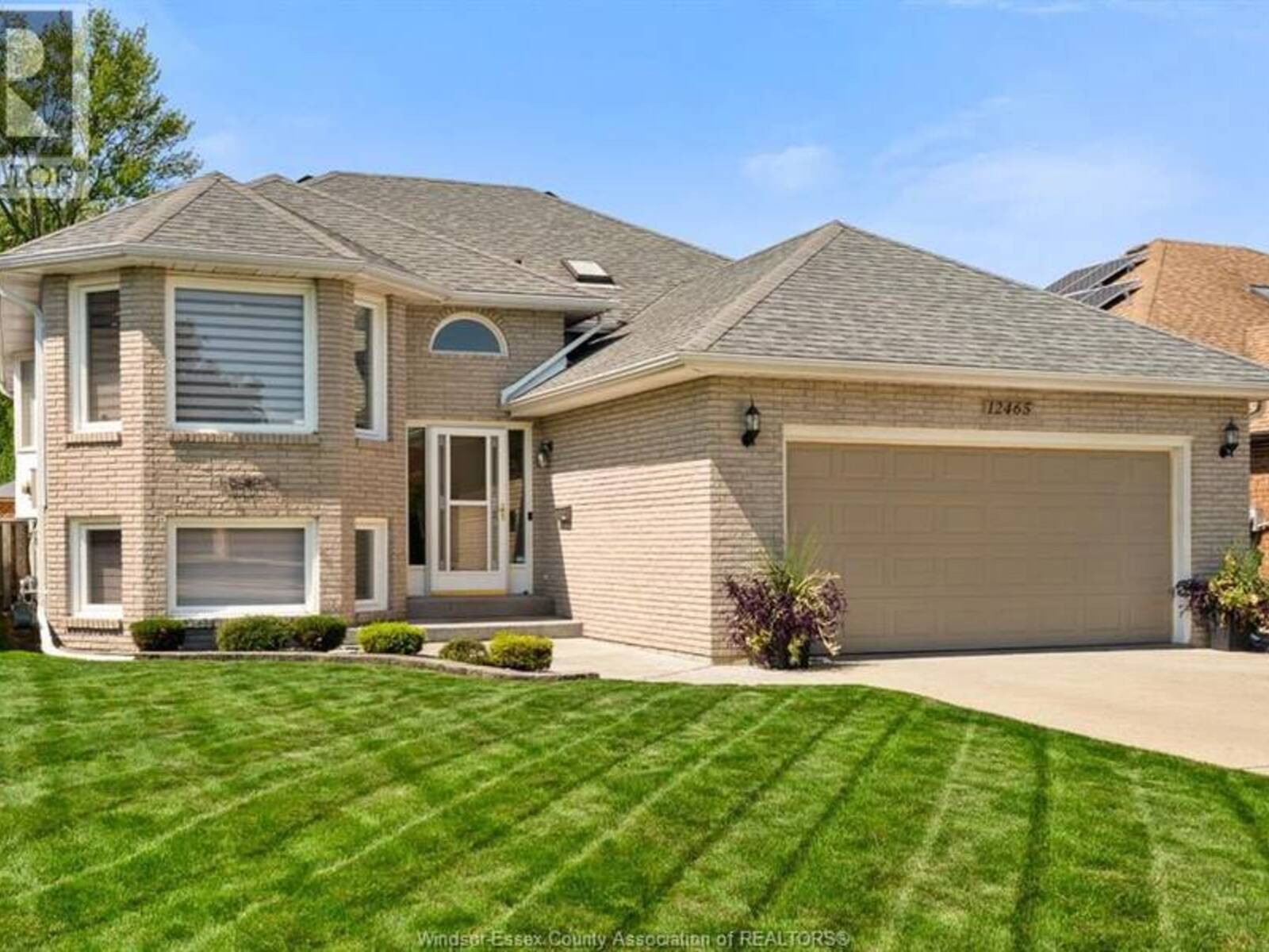 12465 LANOUE, Tecumseh, Ontario N8N 1N4