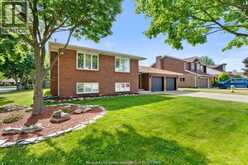 36 CHERRYWOOD | Leamington Ontario | Slide Image Two