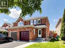 16 MOUNT FUJI CRESCENT | Brampton Ontario | Slide Image Four