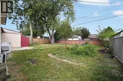 986 EASTLAWN | Windsor Ontario | Slide Image Twenty-nine