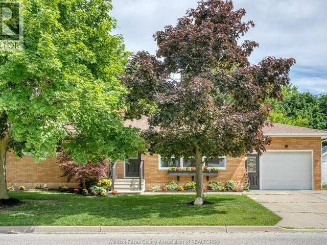 68 MCCALLUM Kingsville Ontario, N9Y 1C2 - 5 Bedrooms Home For Sale