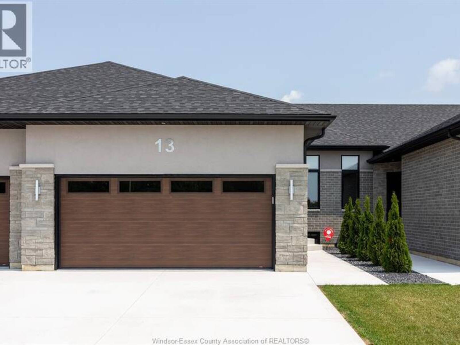 13 EAGLE STREET, Leamington, Ontario N8H 0G4