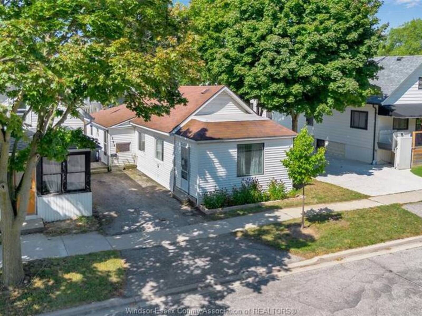 198 BROCK, Amherstburg, Ontario N9V 2G9