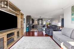 936 DRIFTWOOD | Lakeshore Ontario | Slide Image Nine