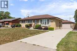 3890 AVON | Windsor Ontario | Slide Image Three