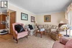 3890 AVON | Windsor Ontario | Slide Image Six