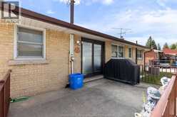 3890 AVON | Windsor Ontario | Slide Image Thirty