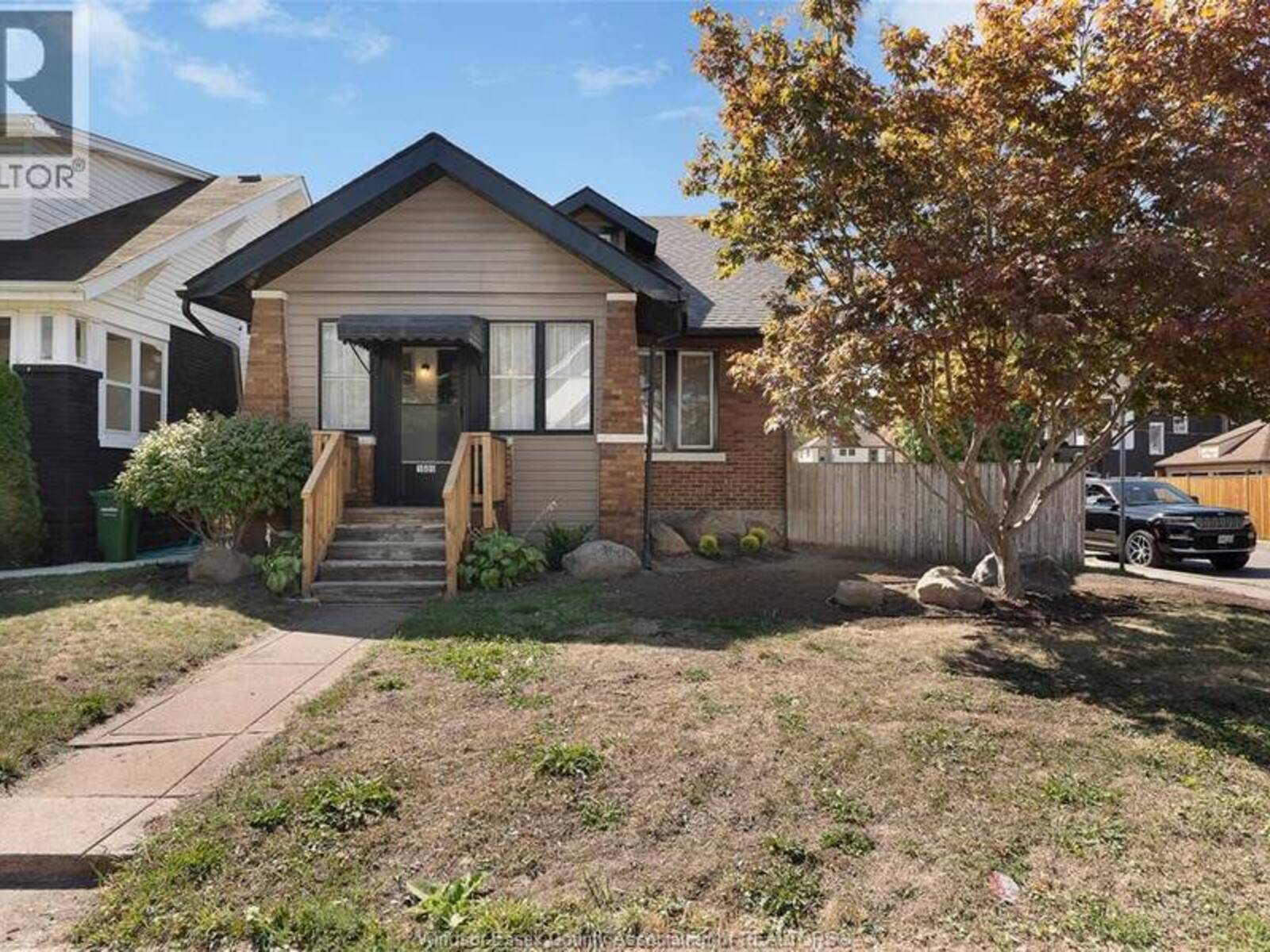 1605 DOUGALL AVENUE, Windsor, Ontario N8X 1S4