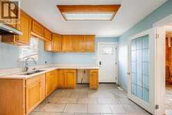 2616 PARENT | Windsor Ontario | Slide Image Twelve
