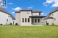 71 REDWOOD | Kingsville Ontario | Slide Image Three