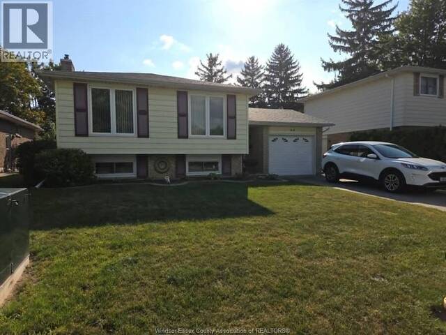 68 EDWARD STREET Essex Ontario, N8M 1L7 - 4 Bedrooms Home For Sale