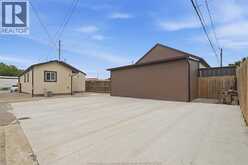 3457 WALKER ROAD | Windsor Ontario | Slide Image Nineteen