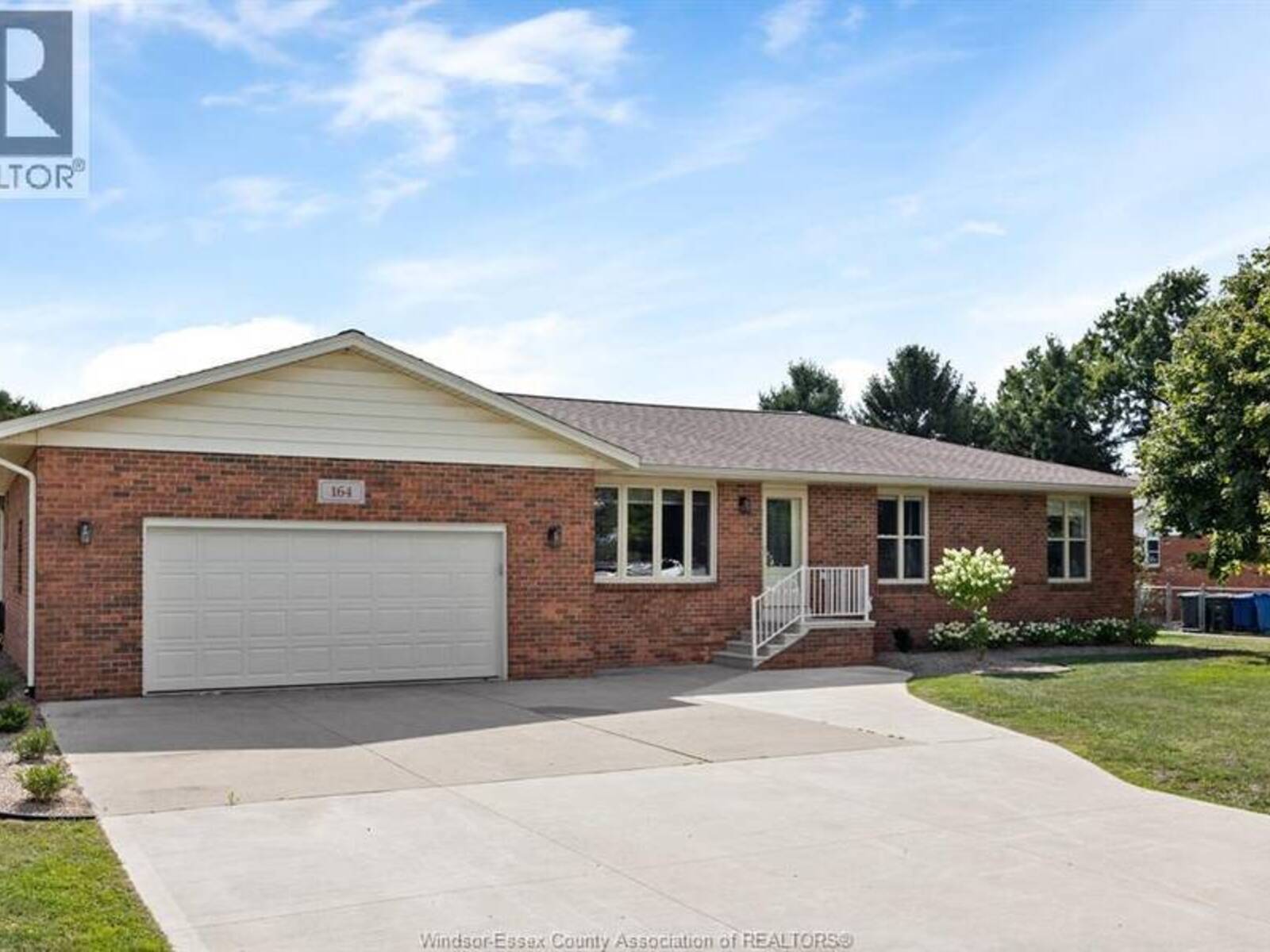 164 COUNTY ROAD 34, Cottam, Ontario N0R 1B0