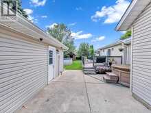 209 ST. ANDREWS | Windsor Ontario | Slide Image Thirty-three