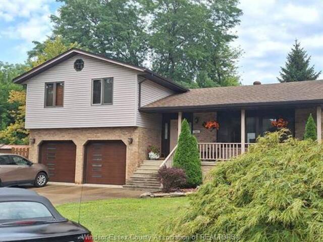 1537 ROSATI LaSalle Ontario, N9J 2Z7 - 3 Bedrooms Home For Sale