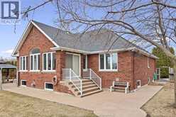 389 PINEHURST DRIVE | Belle River Ontario | Slide Image Five