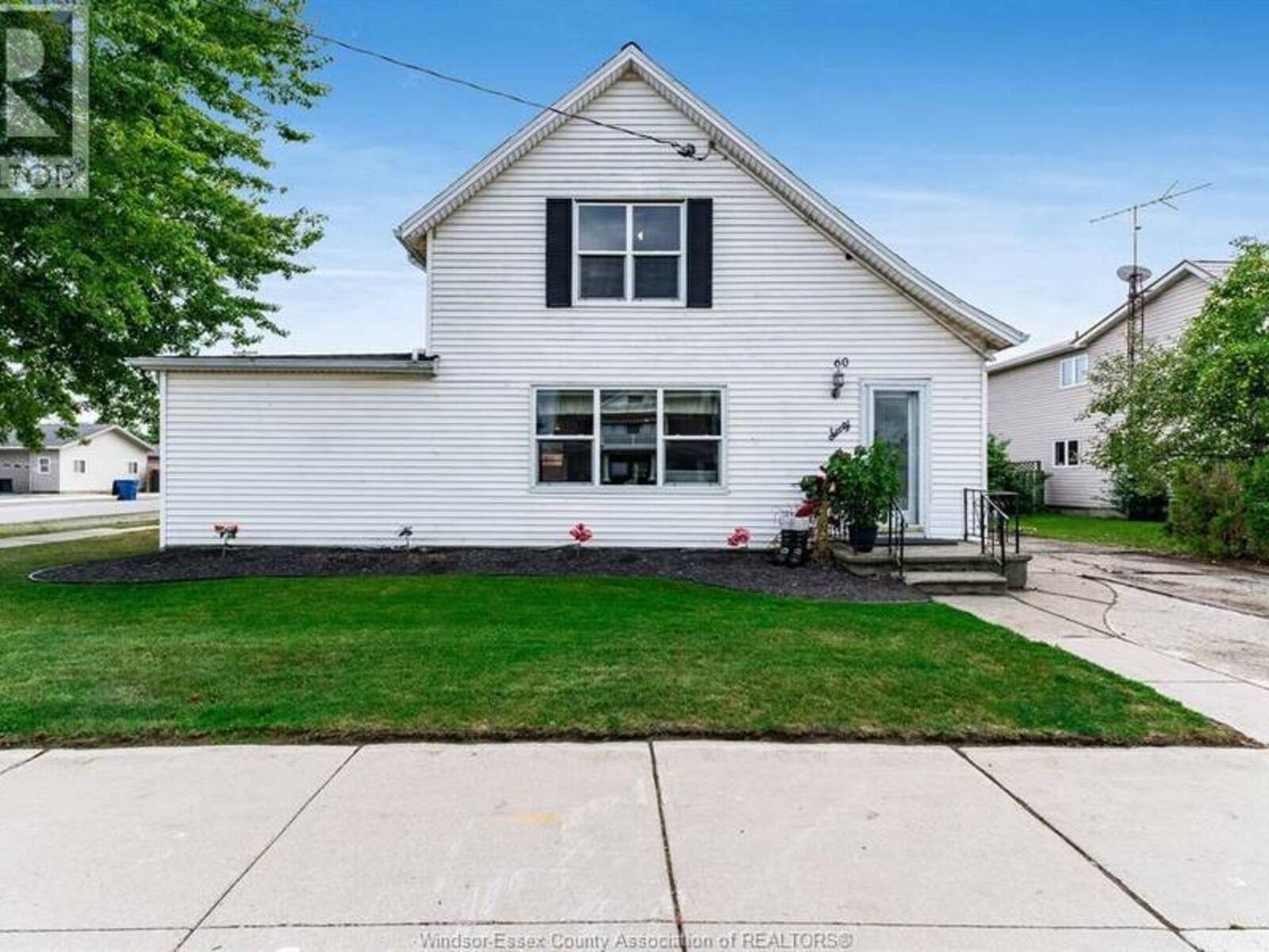 60 Talbot ROAD East, Wheatley, Ontario N0P 2P0
