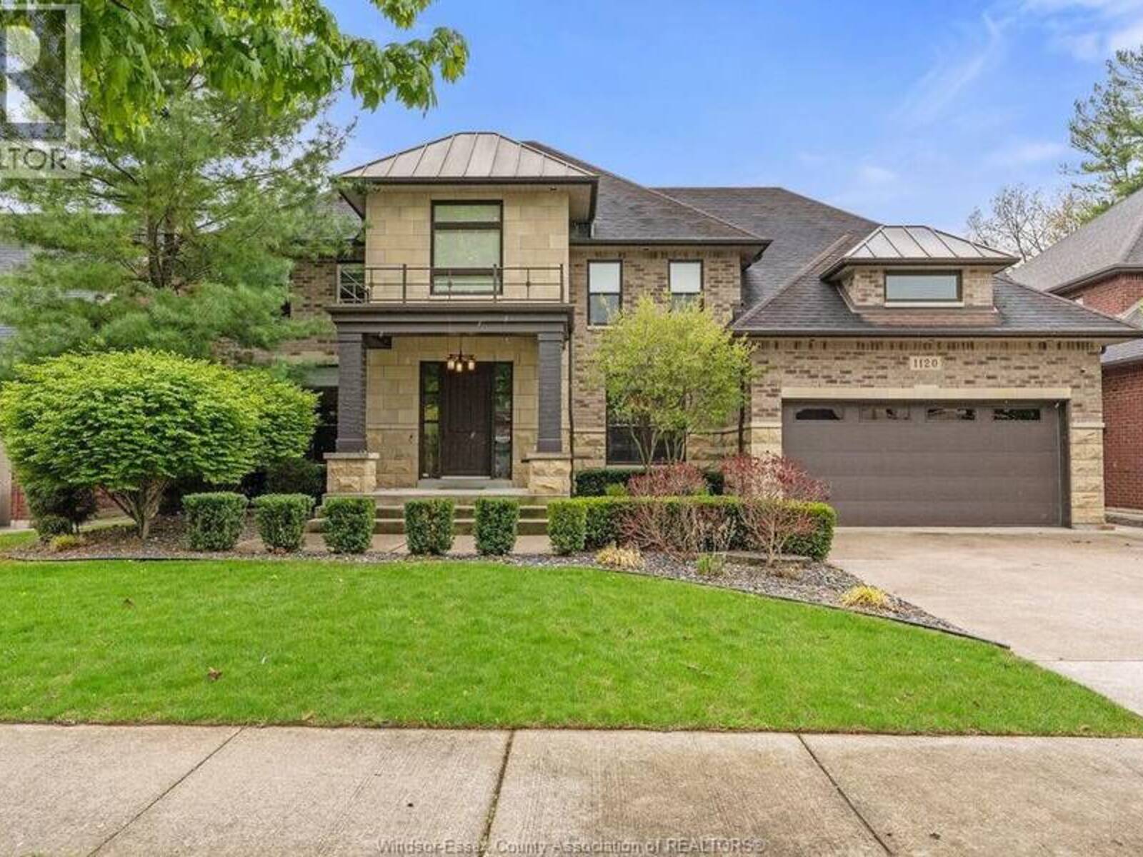1120 Deerview, LaSalle, Ontario N9J 0A7
