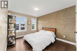 4523 ANDERSON | Lakeshore Ontario | Slide Image Thirty-seven