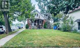 1197 ALBERT | Windsor Ontario | Slide Image Three