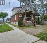 1197 ALBERT | Windsor Ontario | Slide Image Five