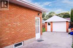 951 RIVERDALE | Windsor Ontario | Slide Image Three