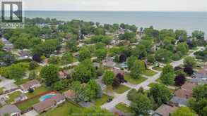 371 OAK STREET | Lakeshore Ontario | Slide Image Thirty-two