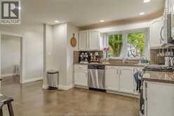 805 Roselawn DRIVE | Windsor Ontario | Slide Image Nine