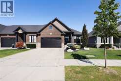 450 BRUNMAR CRESCENT | Belle River Ontario | Slide Image Four