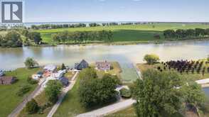 21240 DOCKSIDE | Chatham-Kent Ontario | Slide Image Thirty-four